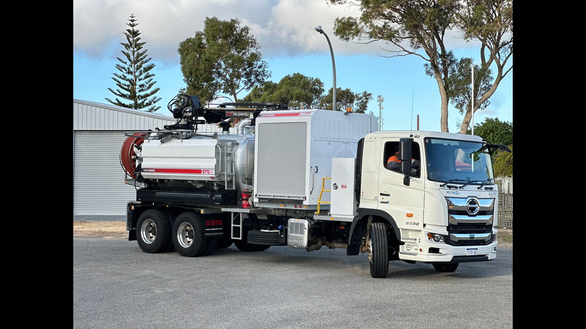 JNJ Tech STG HDV600 vacuum excavator